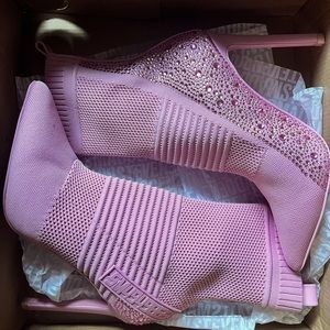 STEVE MADDEN MAXWELLE PINK HEELS